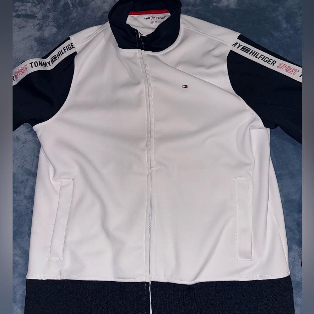 Tommy Hilfiger